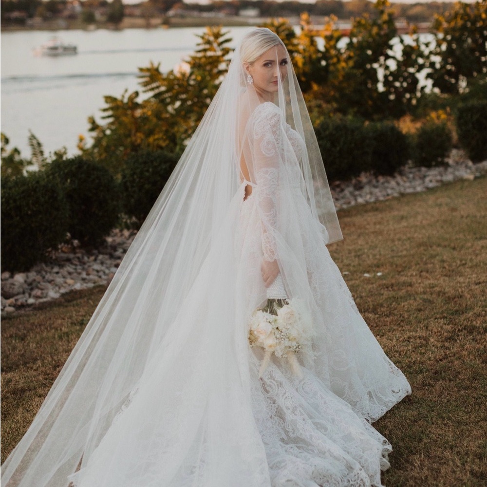 Cascading Cathedral-length Veil